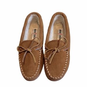 NEW Minnetonka Women's Brown Suede Moccasins
